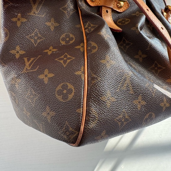 Louis Vuitton Tivoli Bag - Picture 13 of 15